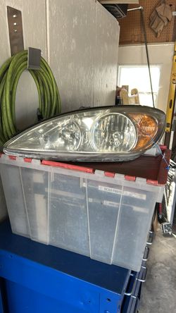 Toyota headlight