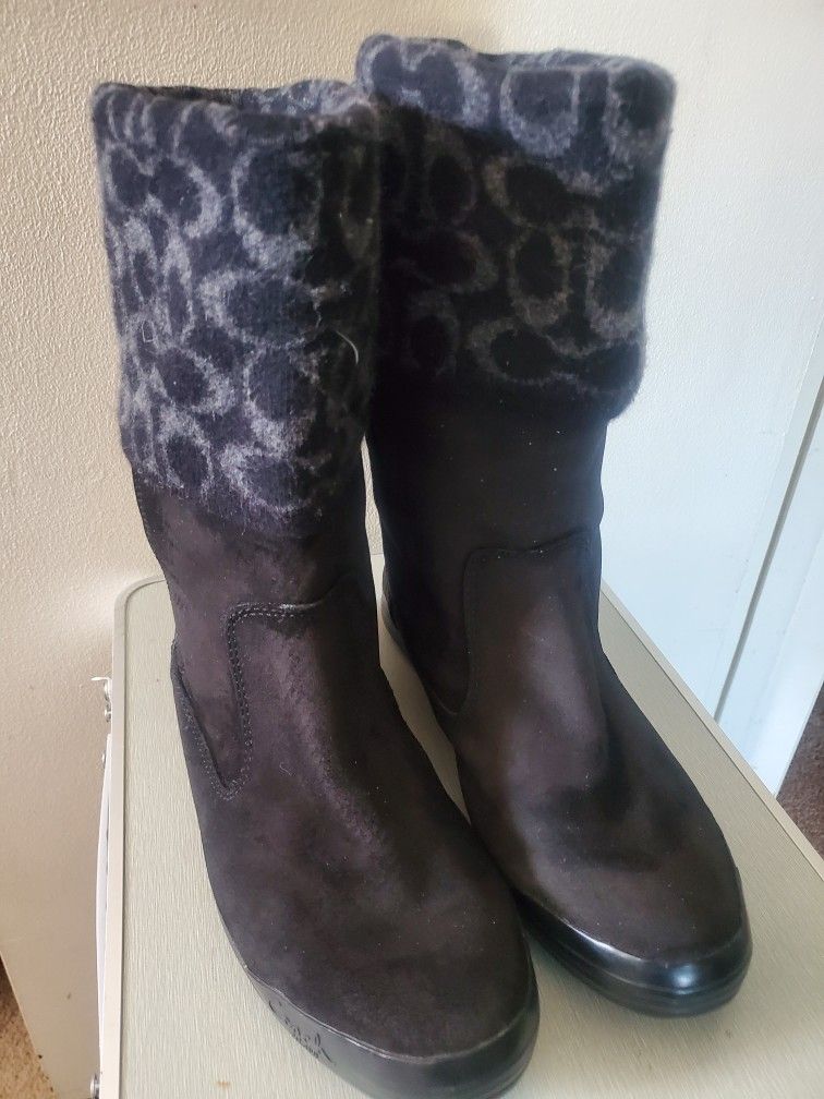 Women Boots.