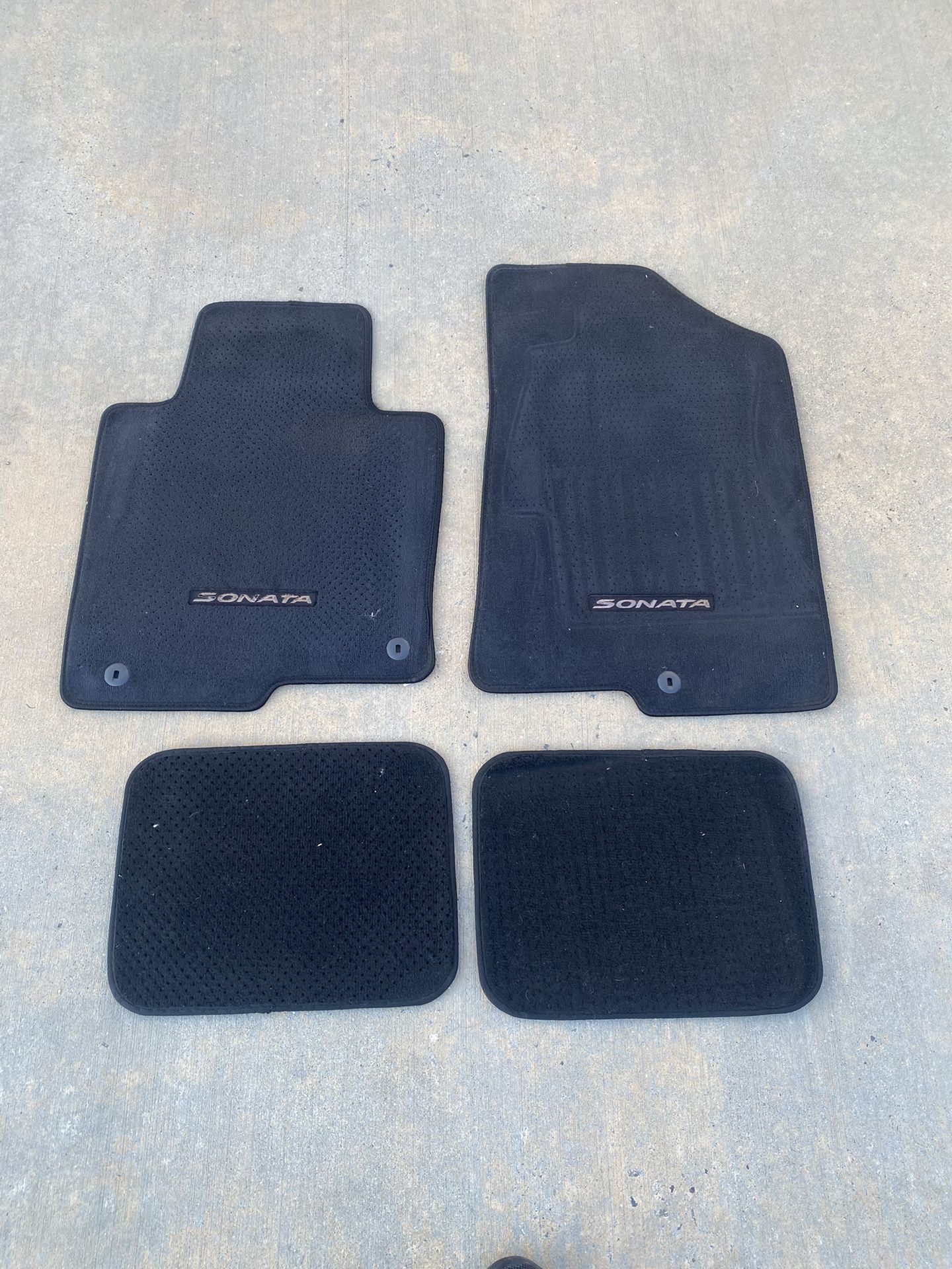 Hyundai Sonata Floor Mats 4