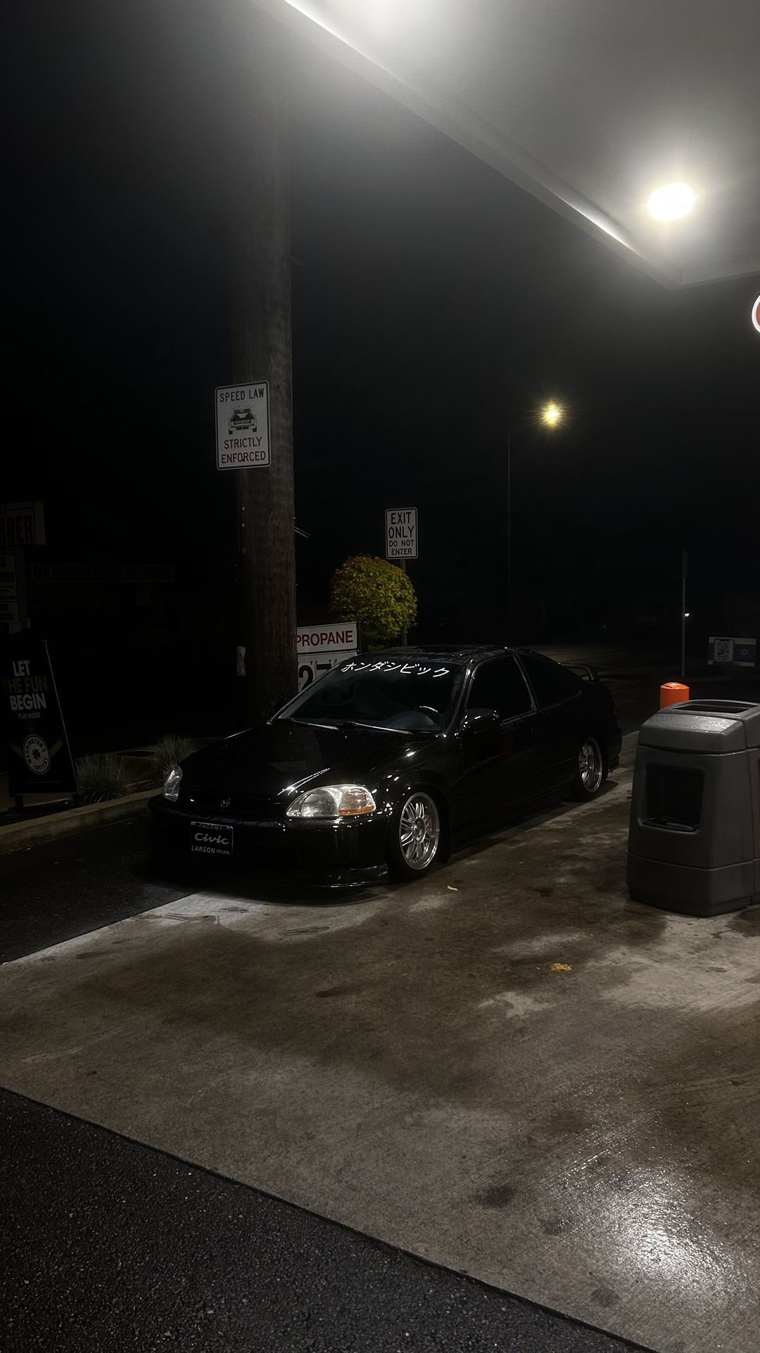 LOOKING TO TRADE ANY COUPE  CARS or Hmu With A Price Honda Civic 96 Coupe Metallic Black 