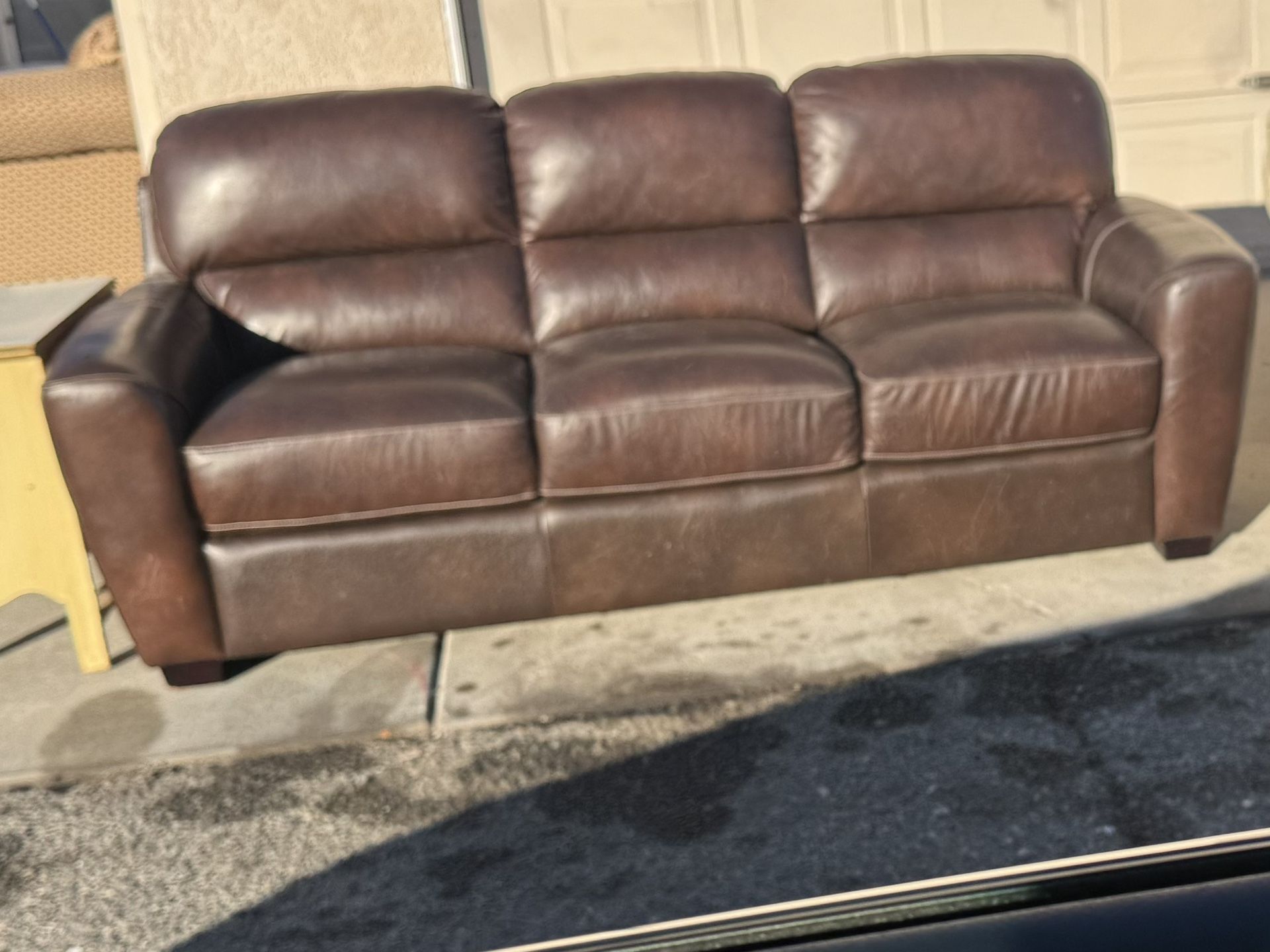 Sofa Like New