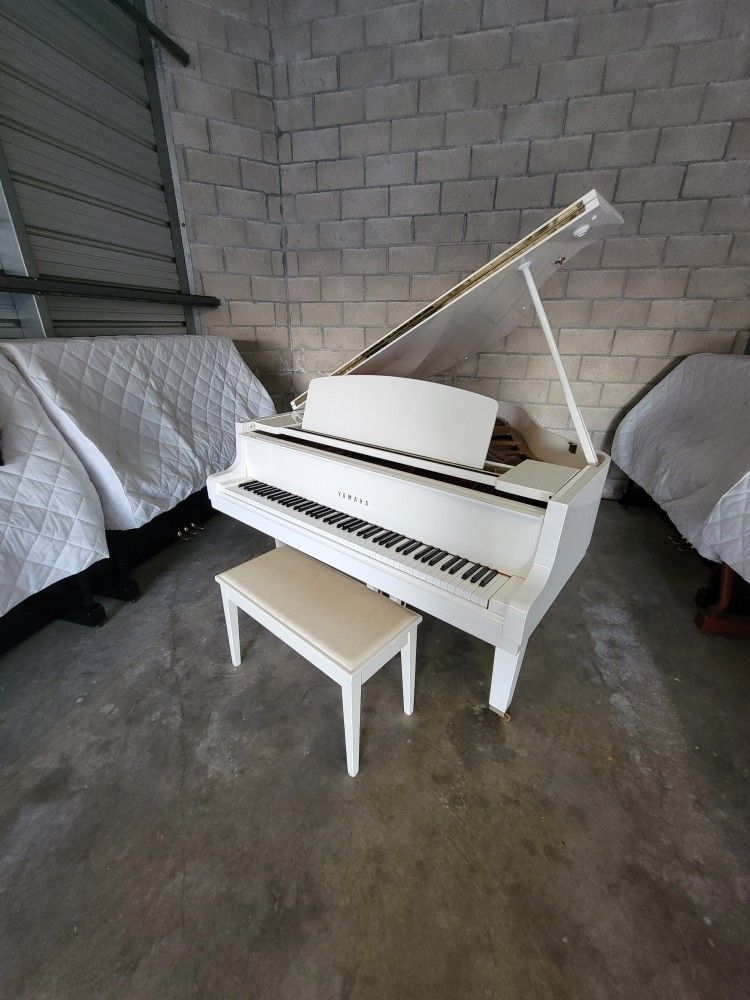 1995 Yamaha GH1, Excellent Condition, Professional Delivery & Tuning INCLUDED, (PRICE IS NEGOTIABLE)