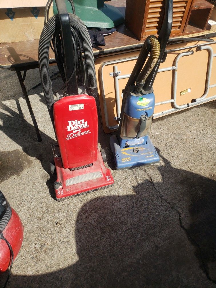 Two Vaccums For 20 Bucks