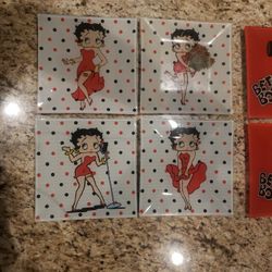 Betty Boop Plates