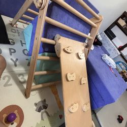 Wood And Hearts Triangle Climber