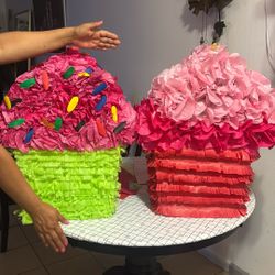 Cupcake Piñata 