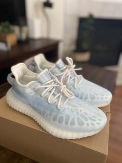 yeezy boost 350 mono ice size 9 mens