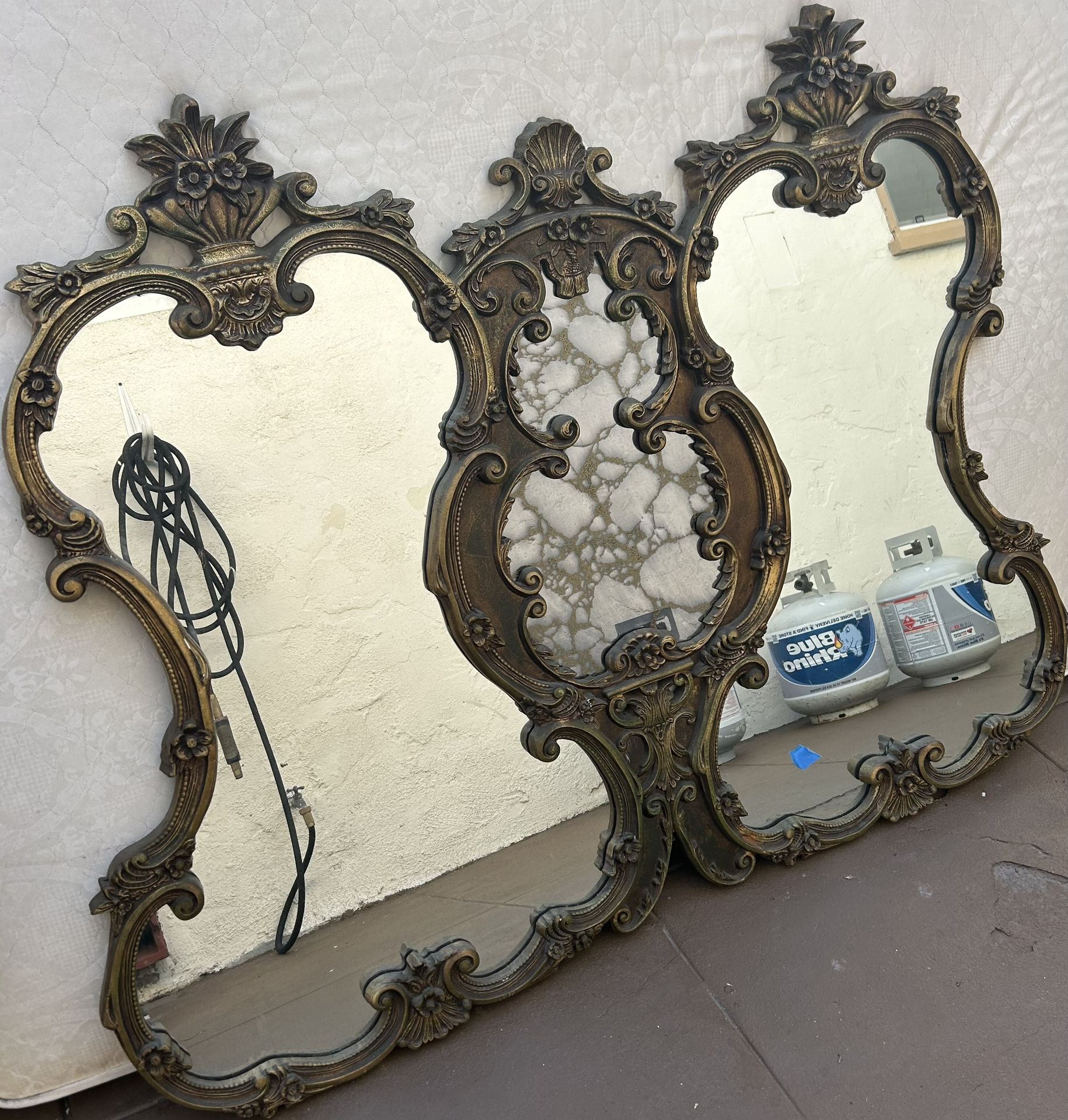 Large Antique Mirror (Serious Buyers Please)
