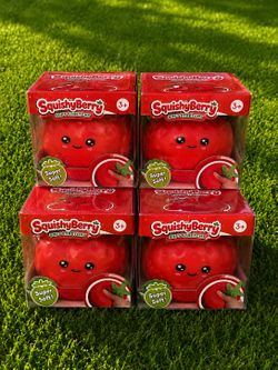 XL STRAWBERRY SQUISHY