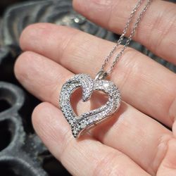 Genuine Diamond Heart Necklace- Brand New 🩵