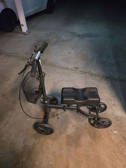 Knee scooter