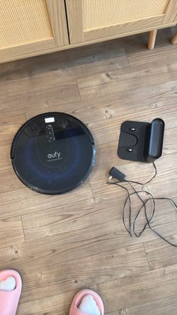 Eufy Robot Vacuum with Charging Base