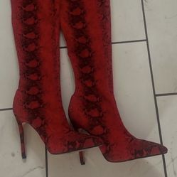 High Heel Boots 