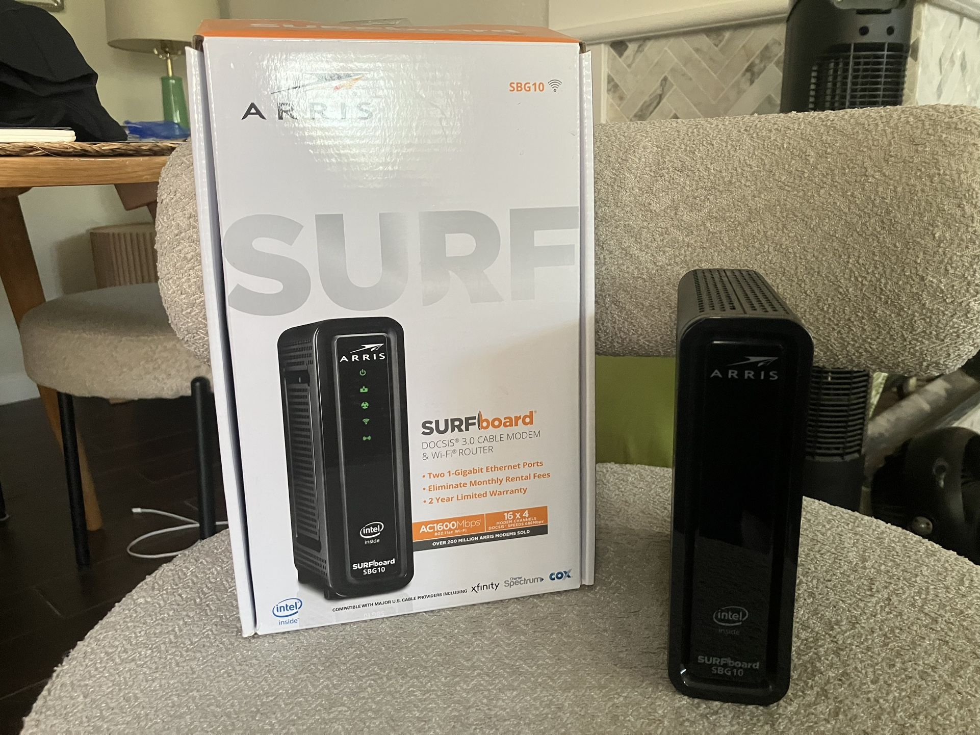 Arris SURFboard Modem Wi-Fi Router