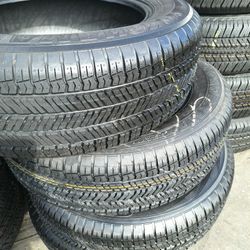 225/65/17 -  $ 300 YOKOHAMA SEMI NEW FOUR TIRES 