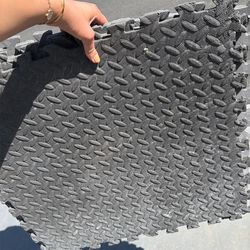 Free workout mat