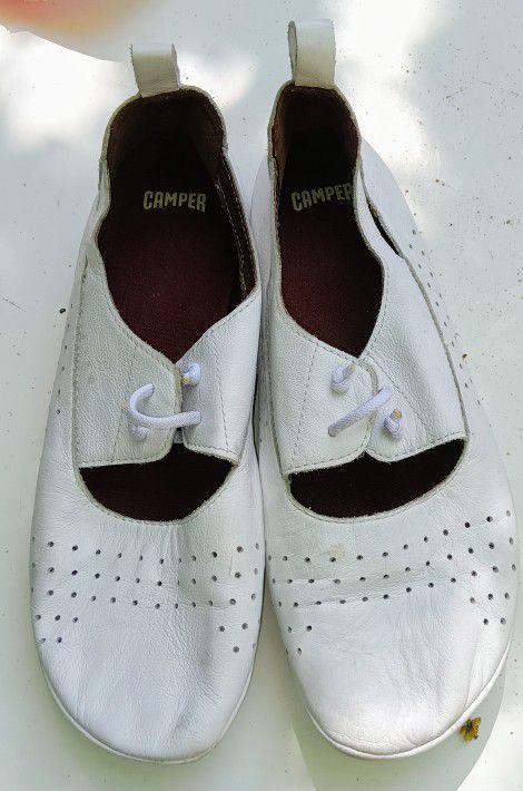 Camper Girl white Shoes Used 