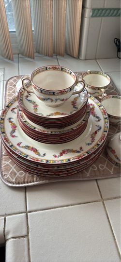 Milton china (4 piece- set of 6 settings)
