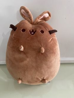 Gun pusheen chocolate bunny 10”