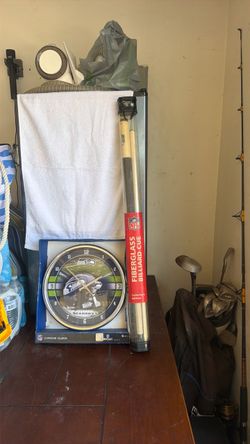NFL Wall ClockFiberglass Billiard Cue Collector's Edition