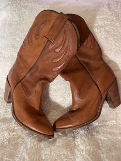 Women’s Vintage Frye 8.5 B $100 cowboy boots