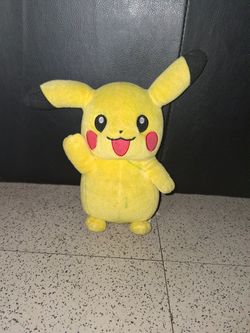 Vintage PIKACHU POKEMON PLUSH DOLL Tomy