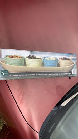 Stoneware serving set