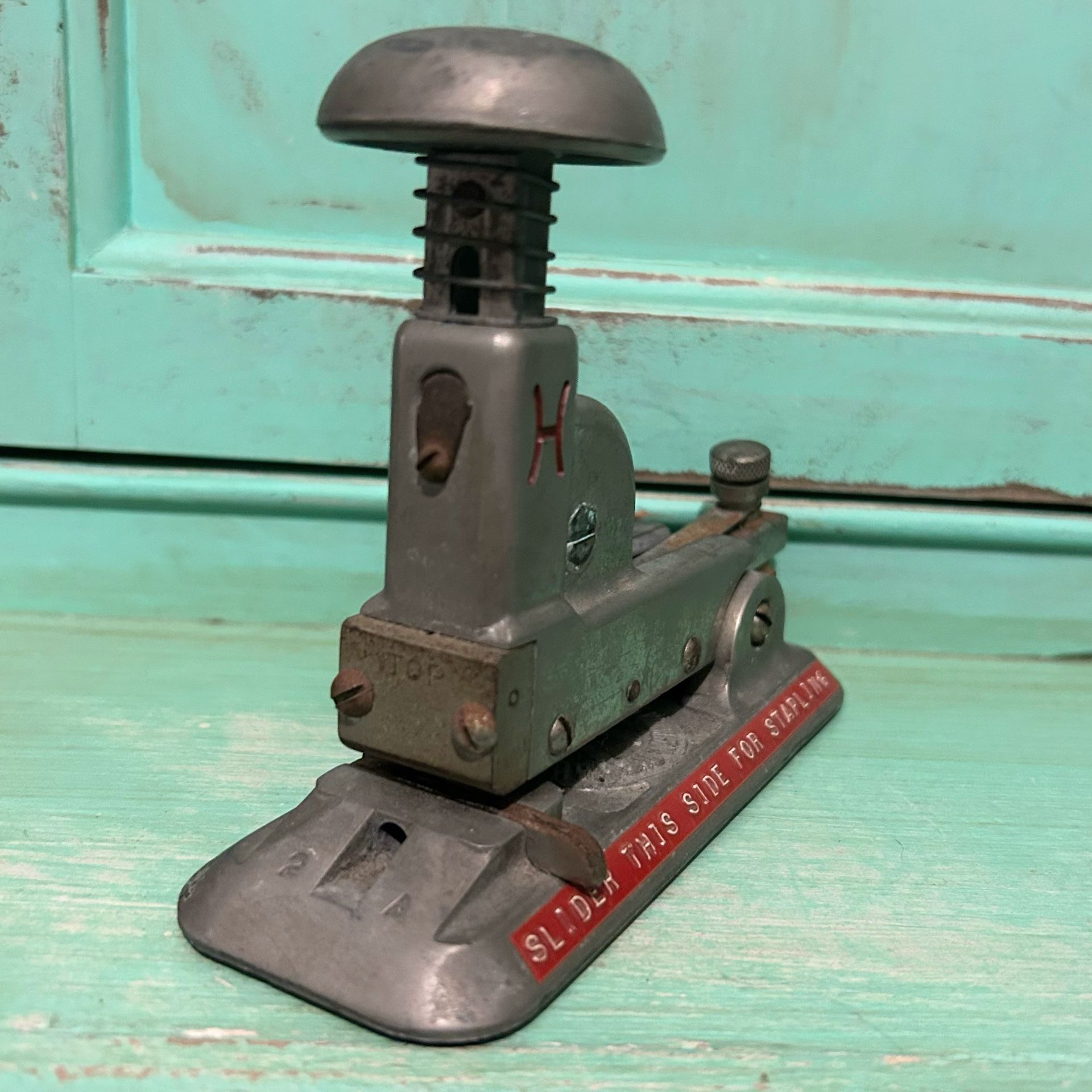 Antique Hotchkiss Stapler Paper Fastener 2A 1918