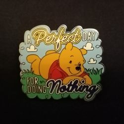 Disney Pooh "Perfect Day" Authentic Trading Pin