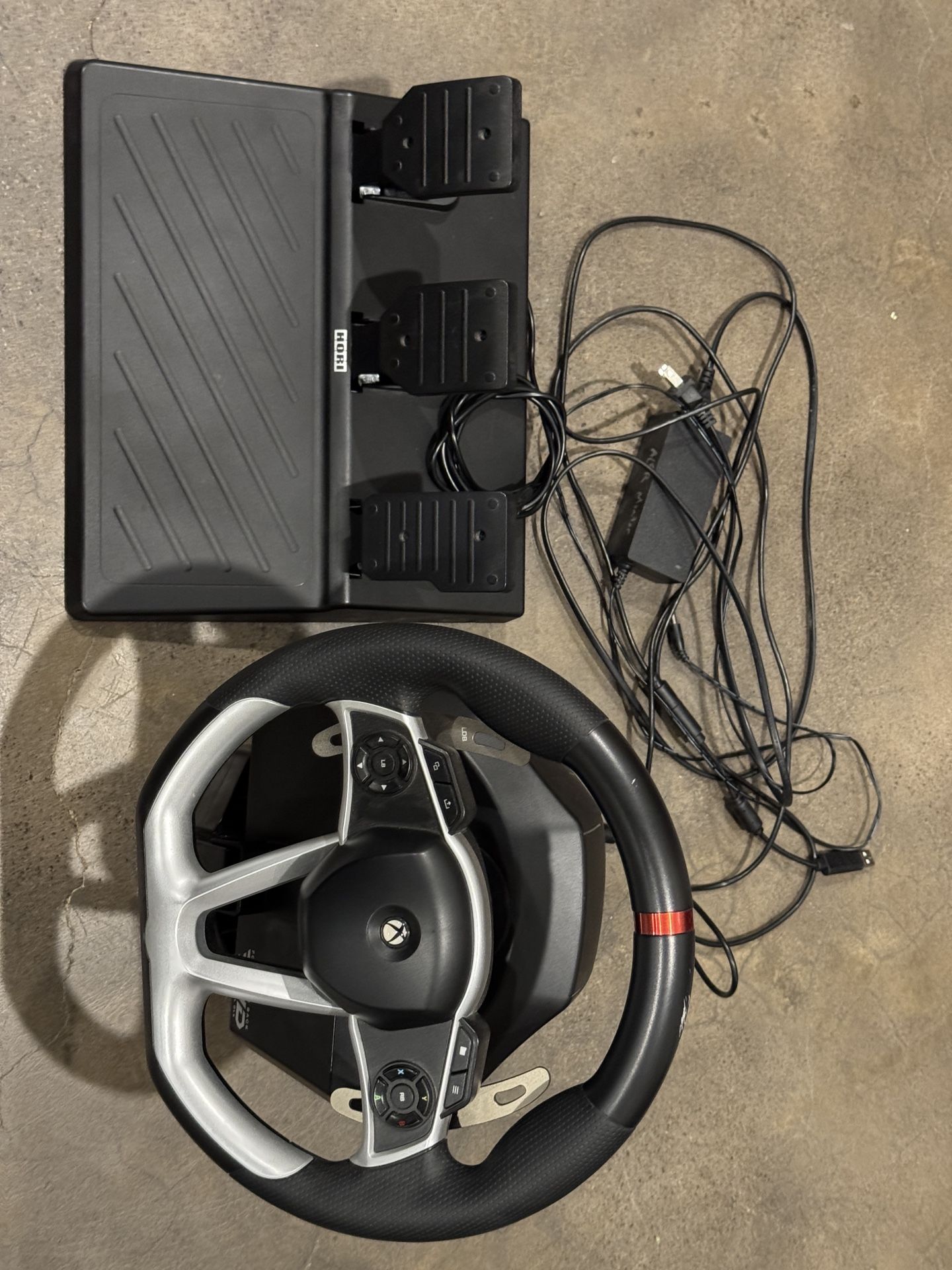 Force Feedback Racing Wheel DLX Designed for Xbox