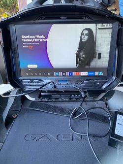 Monitor gaming portable gaming monitor Gaems G190 gaming monitor with hdmi Input MAKE AN OFFER!