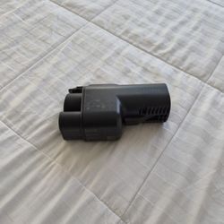 Mercedes benz NACS DC charging adapter
