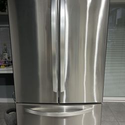 LG Refrigerator $300