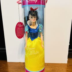 2008 Disney  Snow White Barbie Doll