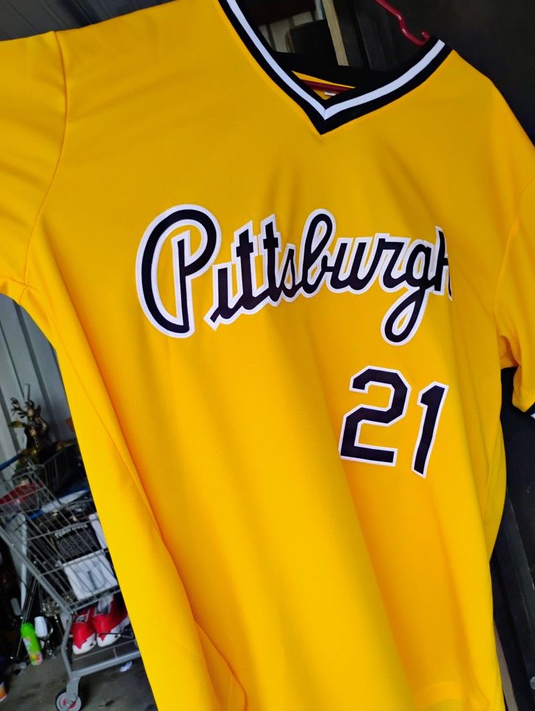 Jerseys Better Price. Better Fit.