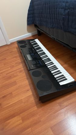 Casio WK-6600 76-key keyboard