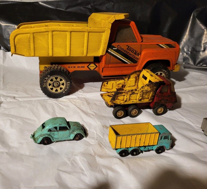 Vintage Toy Cars & Trucks .