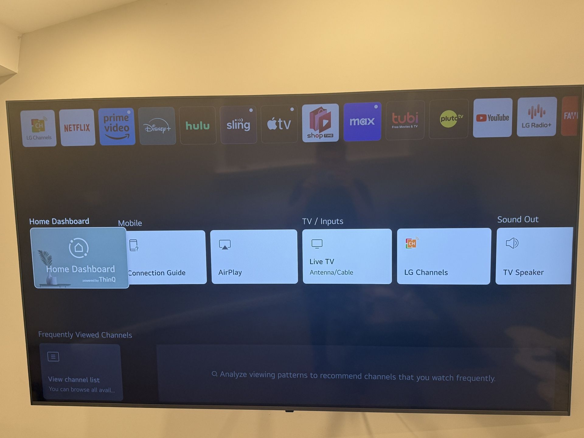 LG 70" Class 4K UHD Smart LED HDR TV