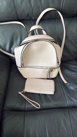 Purse and wallet 15