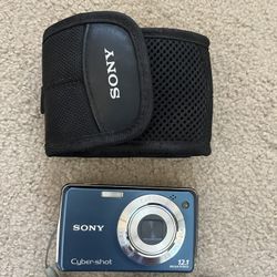 Sony Cyber-shot DSC-W230 Digital Camera 12.1MP with Case