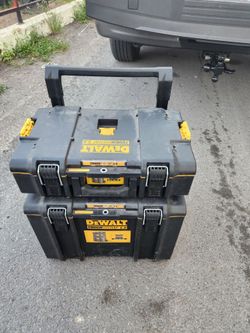 Dewalt tool box