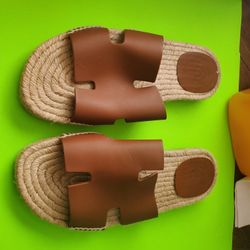 HERMES Antigua Flat Leather Espadrilles, Size 42 Brown mens USED