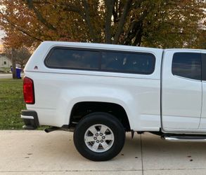 Bed cap off of 2016 Chevy, Colorado