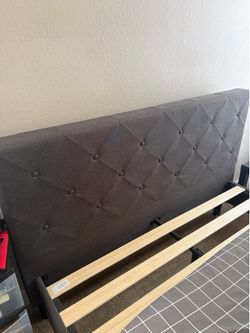 Zinus Shalini Upholstered Bed Frame - Queen