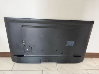 Samsung— UN48J520DAF TV