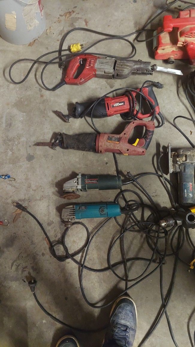 Assorted Hand Tools