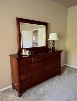 Ethan Allen Dresser