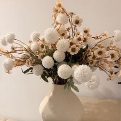 Crate & Barrel Vase with Contempee flowers