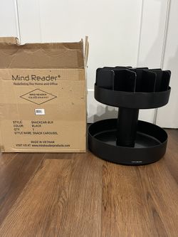 Mind Reader 2-Tier Snack Carousel