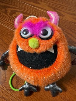 Vintage Russ Berrie Orange Monster Novelty Plush 2003 Shaking Pull-String Toy